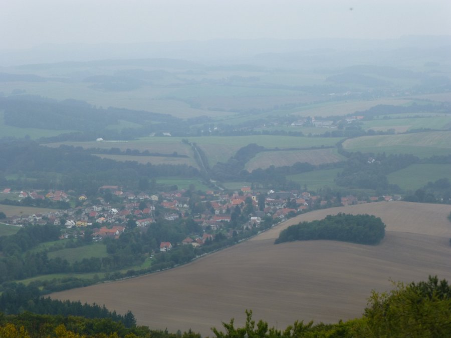 P1040490.JPG - Panorama z rozhledny