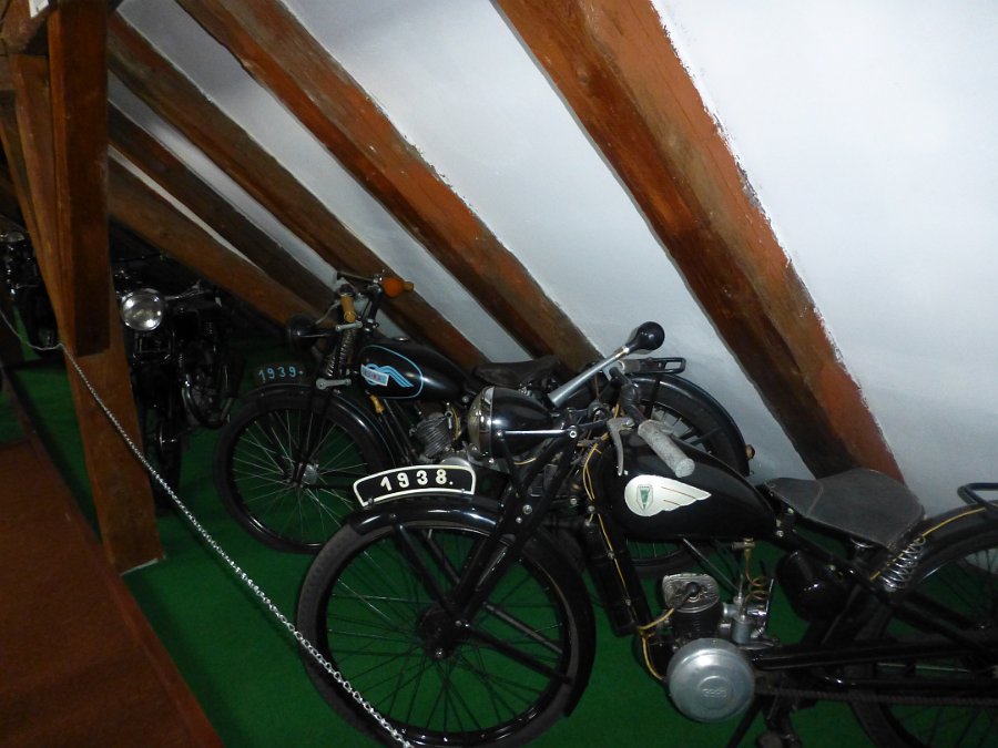 P1030922.JPG - Kašperské Hory, muzeum motocyklů